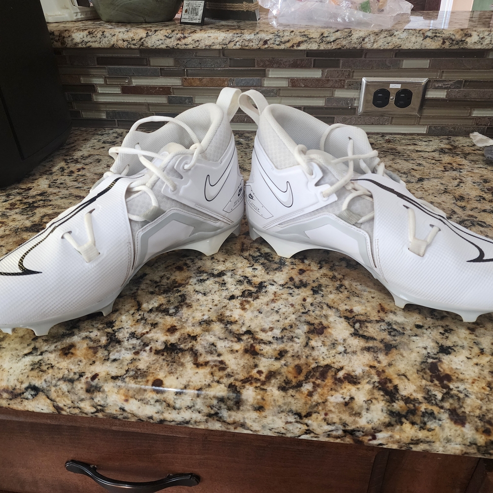 Nike Alpha Football Cleats - White & Black - Men's Size 12.5 - Picture 5 of 6
